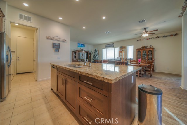 Detail Gallery Image 15 of 34 For 26706 Nephrite Cir, Menifee,  CA 92584 - 2 Beds | 2 Baths