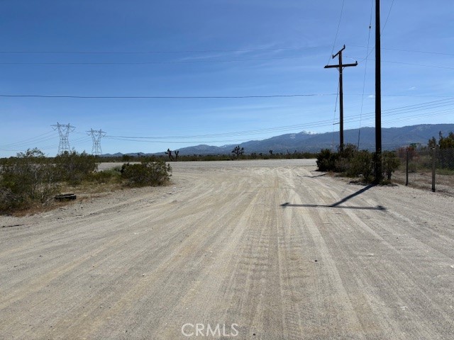 Detail Gallery Image 5 of 11 For 1290 Highway 18, Pinon Hills,  CA 92372 - – Beds | – Baths