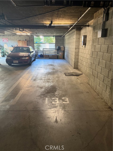 Detail Gallery Image 9 of 11 For 15455 Sherman Way #11,  Van Nuys,  CA 91406 - 2 Beds | 2 Baths