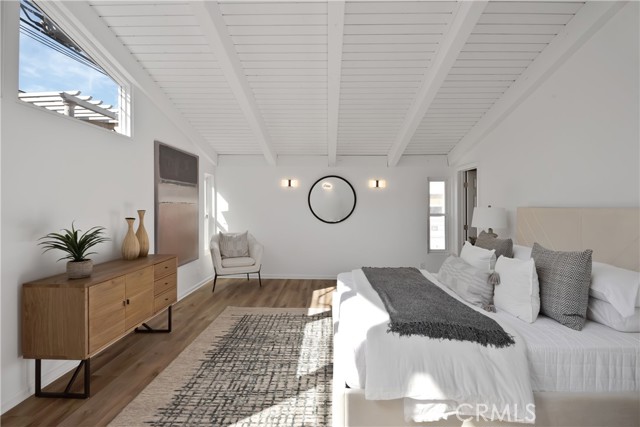 317 8th Street, Manhattan Beach, California 90266, 3 Bedrooms Bedrooms, ,3 BathroomsBathrooms,Residential,Sold,8th,SB22148792