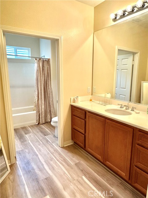 2nd Hallway Full Bathroom