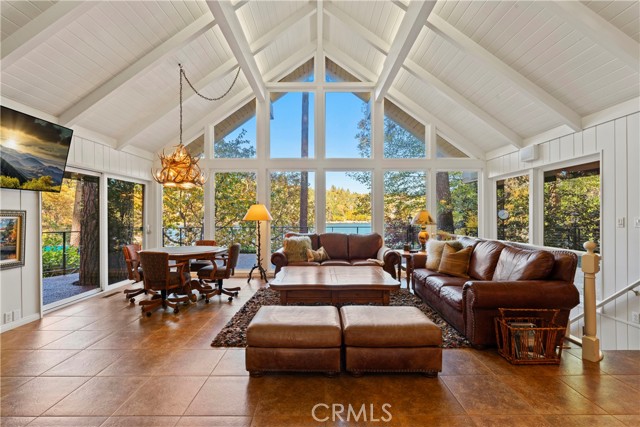 Detail Gallery Image 6 of 62 For 27772 Hamiltair Dr, Lake Arrowhead,  CA 92352 - 5 Beds | 5 Baths