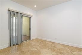 Detail Gallery Image 6 of 29 For 11531 Riverside Dr #209,  Valley Village,  CA 91602 - 2 Beds | 2 Baths