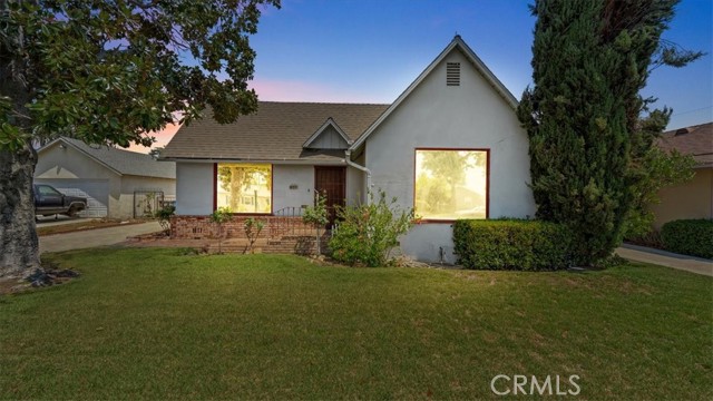 Detail Gallery Image 1 of 40 For 551 E I St, Ontario,  CA 91764 - 3 Beds | 2 Baths