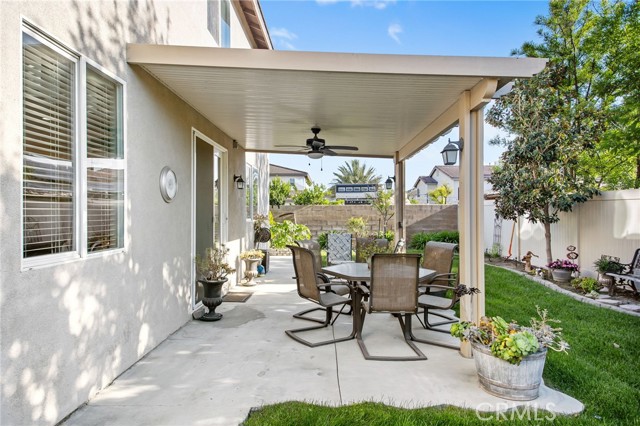 6347 Lyndsey Street, Eastvale CA: https://media.crmls.org/medias/970898c3-b517-42bc-bc00-054e74656d45.jpg