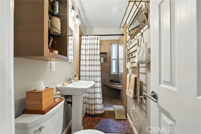 Detail Gallery Image 34 of 54 For 2637 Monogram Ave, Long Beach,  CA 90815 - 3 Beds | 2 Baths