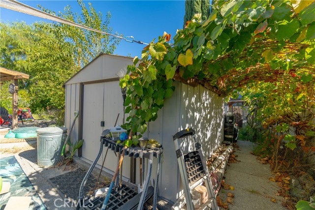 Detail Gallery Image 23 of 37 For 20270 Layton St, Corona,  CA 92881 - 3 Beds | 2/1 Baths