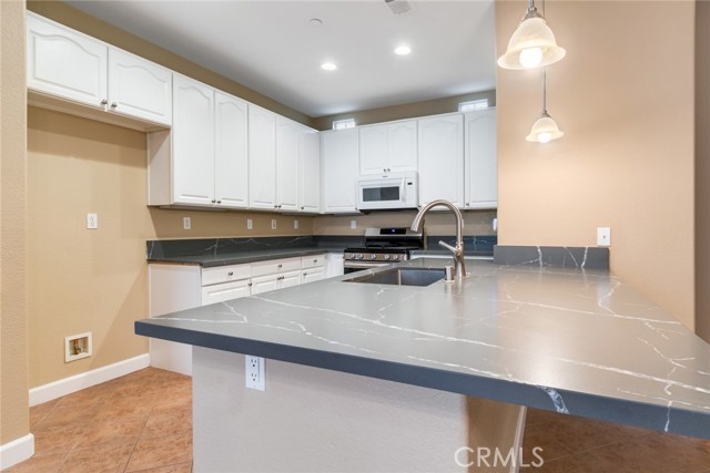 Detail Gallery Image 9 of 30 For 26392 Fowler Dr, Loma Linda,  CA 92354 - 4 Beds | 3/1 Baths