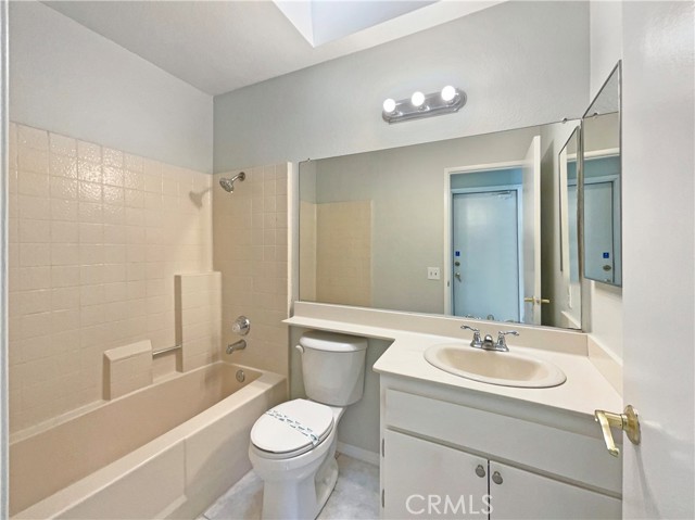 Detail Gallery Image 13 of 18 For 30497 Iron Bark Ct, Temecula,  CA 92591 - 2 Beds | 2 Baths