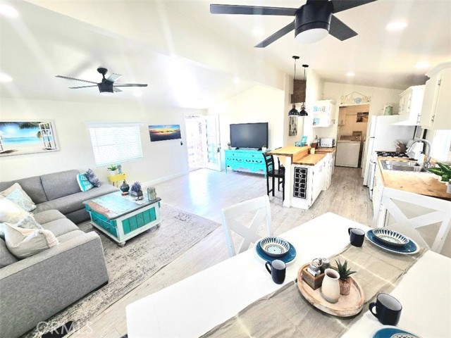 Detail Gallery Image 7 of 58 For 21752 Pacific Coast Hwy 11a,  Huntington Beach,  CA 92646 - 3 Beds | 2 Baths