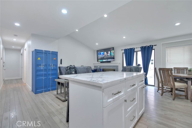 Image 8 of 23 For 959 Kenwood  