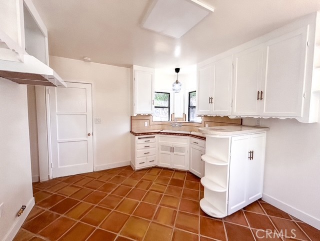 489 W Hill Street, Long Beach CA: https://media.crmls.org/medias/970da6ee-8eb0-400f-b020-a7797ef9887f.jpg