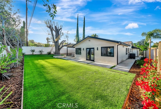 Detail Gallery Image 36 of 41 For 24250 Friar St, Woodland Hills,  CA 91367 - 4 Beds | 4 Baths