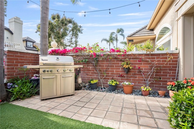 Detail Gallery Image 35 of 50 For 6216 Greenbrier Dr, Huntington Beach,  CA 92648 - 3 Beds | 2/1 Baths