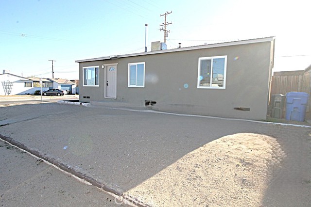 Detail Gallery Image 2 of 19 For 601 Adele Dr, Barstow,  CA 92311 - 3 Beds | 1 Baths