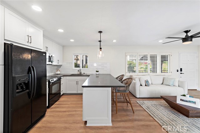 Detail Gallery Image 11 of 47 For 2175 S Coast Hwy #16,  Laguna Beach,  CA 92651 - 1 Beds | 1/1 Baths