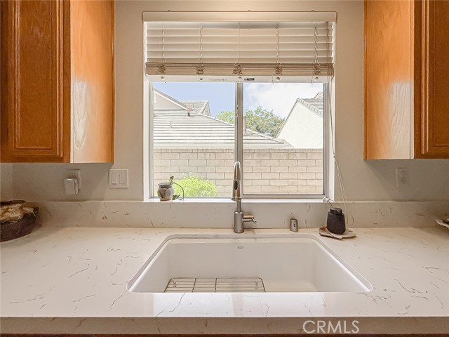 2037 Freesia Avenue, Simi Valley CA: https://media.crmls.org/medias/970fa2c0-3be4-4e3f-960b-30459b1be15b.jpg