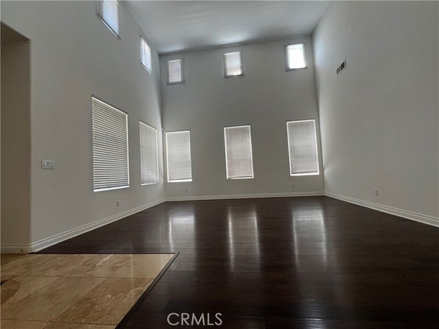 Detail Gallery Image 11 of 30 For 7271 White Owl Ct, Corona,  CA 92880 - 5 Beds | 3/1 Baths