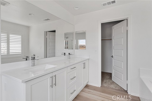 Detail Gallery Image 35 of 42 For 12940 Clear Creek St, Hesperia,  CA 92344 - 4 Beds | 3/1 Baths