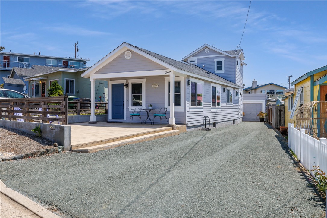Detail Gallery Image 1 of 66 For 242 Surf St, Morro Bay,  CA 93442 - 3 Beds | – Baths