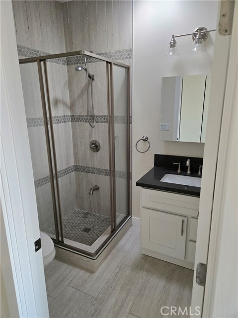 Detail Gallery Image 8 of 9 For 4125 W 185th, Torrance,  CA 90504 - 2 Beds | 2 Baths