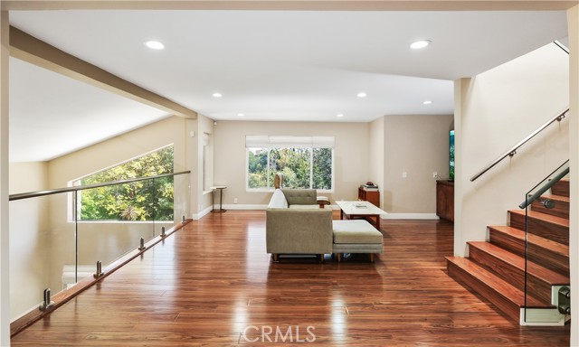 3751 Prestwick Drive, Los Angeles CA: https://media.crmls.org/medias/97127764-83bc-4cfd-98b8-058ae3b06fbd.jpg