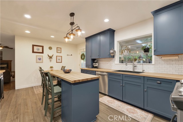 Detail Gallery Image 6 of 27 For 3039 Country Ln, Simi Valley,  CA 93063 - 5 Beds | 4 Baths