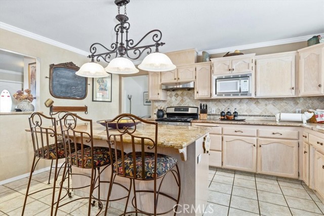 Detail Gallery Image 14 of 75 For 76945 Indian Valley, San Miguel,  CA 93451 - 7 Beds | 5/1 Baths