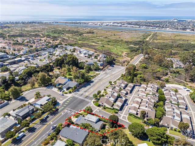 Detail Gallery Image 16 of 16 For 1020 W 19th St, Costa Mesa,  CA 92627 - 3 Beds | 2 Baths