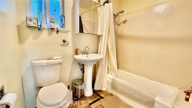 Detail Gallery Image 21 of 24 For 843 Laveta Ter, Echo Park,  CA 90026 - 4 Beds | 2 Baths