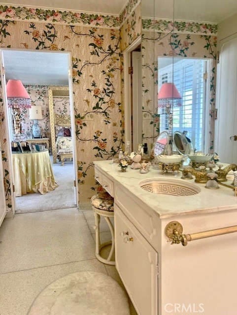 730 Santiago Avenue, Long Beach CA: https://media.crmls.org/medias/97154a4d-78f2-453b-ae5b-7d0aa50e11fe.jpg