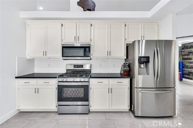29578 Diane Way, Madera CA: https://media.crmls.org/medias/9716f3ac-366c-4cb5-aa76-b93d62dbd5f6.jpg