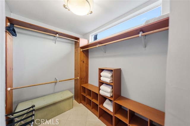 Image 46 of 66 For 2306 Acacia Rd E