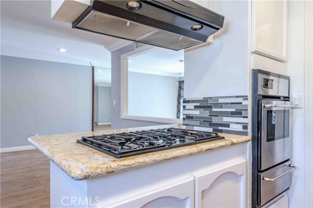 Detail Gallery Image 11 of 33 For 136 N Tiana Ln, Anaheim Hills,  CA 92807 - 4 Beds | 3 Baths