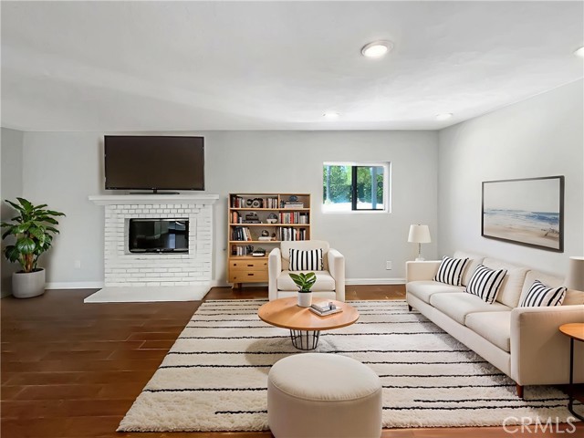 3012 Steeple Chase Drive, Chino Hills CA: https://media.crmls.org/medias/9717b22c-b5f4-4be3-9784-62030752286d.jpg