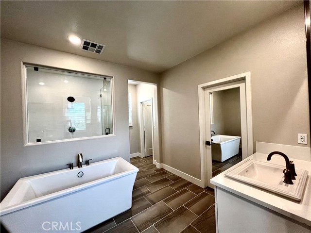 Detail Gallery Image 19 of 39 For 108 Chorus, Irvine,  CA 92618 - 3 Beds | 2/1 Baths