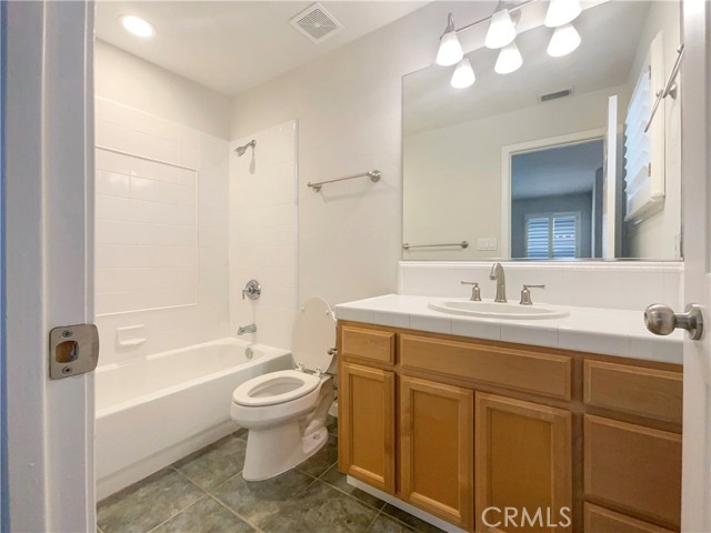 Detail Gallery Image 20 of 27 For 51 Village Square, Pleasant Hill,  CA 94523 - 3 Beds | 3/1 Baths