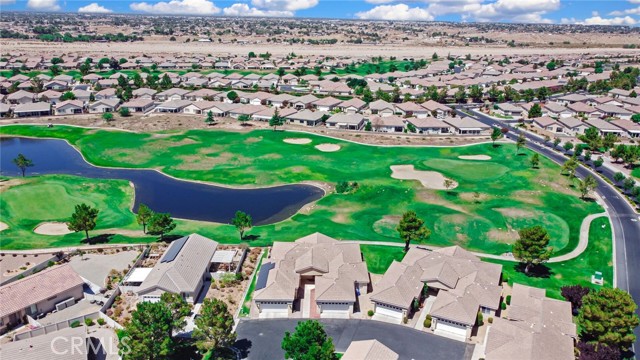 11096 Sandy Lane, Apple Valley CA: https://media.crmls.org/medias/9718691d-6c39-4065-a7c8-0b5f477ef141.jpg