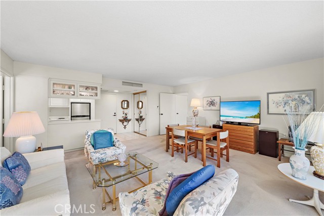 Detail Gallery Image 2 of 27 For 24055 Paseo Del Lago #306,  Laguna Woods,  CA 92637 - 2 Beds | 2 Baths