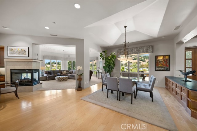 940 Pasatiempo Drive, San Luis Obispo CA: https://media.crmls.org/medias/9718fb46-4f07-45e8-8ea6-cf7daaba9e18.jpg