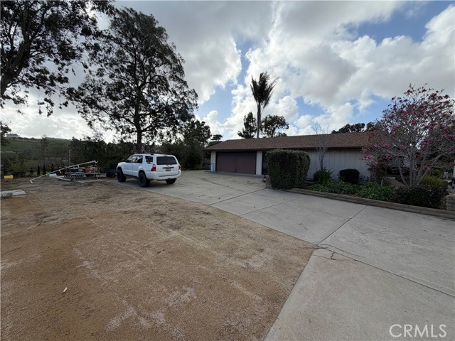 Detail Gallery Image 9 of 20 For 341 N Las Flores, Nipomo,  CA 93444 - 5 Beds | 3 Baths