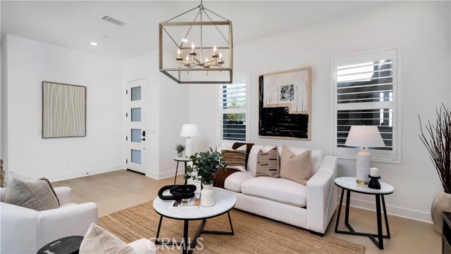 Detail Gallery Image 13 of 70 For 138 Yugen, Irvine,  CA 92618 - 4 Beds | 3/1 Baths