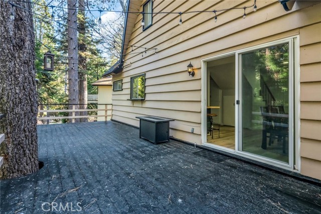 Detail Gallery Image 15 of 33 For 377 Hillside, Lake Arrowhead,  CA 92352 - 3 Beds | 2 Baths