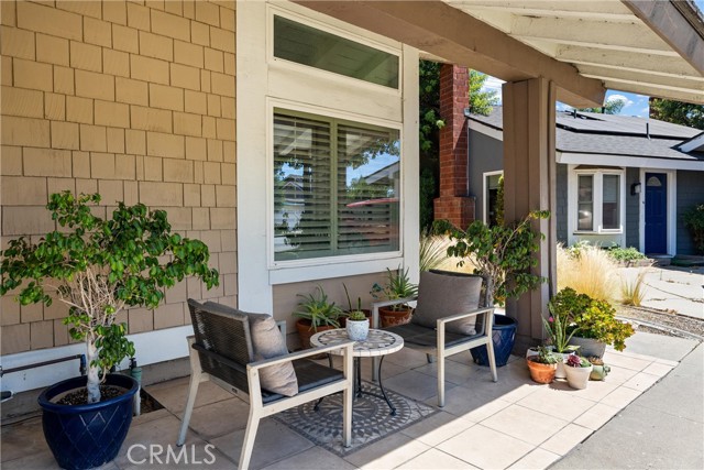 6316 E Woodsboro Avenue, Anaheim Hills CA: https://media.crmls.org/medias/9719d707-7c80-45ab-b609-7610f86c320f.jpg