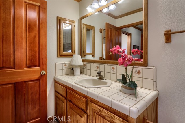 Detail Gallery Image 39 of 71 For 12639 Cresthaven Dr, Groveland,  CA 95321 - 3 Beds | 2/1 Baths