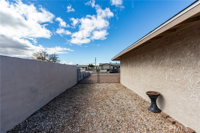 Detail Gallery Image 40 of 41 For 16469 Chippewa, Apple Valley,  CA 92307 - 3 Beds | 2 Baths
