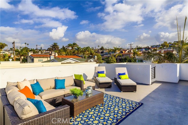 spacious roof deck - plumbed for hot tub