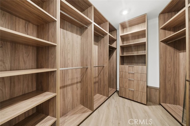 1947 Glencoe Way, Los Angeles CA: https://media.crmls.org/medias/971c9ad3-dfc3-4aa7-86dd-bd16d9bc4ffc.jpg