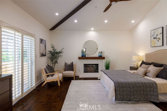 Detail Gallery Image 16 of 29 For 202 N Irena Ave #B,  Redondo Beach,  CA 90277 - 3 Beds | 2/1 Baths