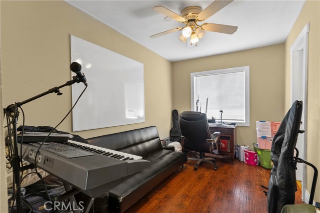 1515 S Walker Avenue, San Pedro CA: https://media.crmls.org/medias/971f214c-4059-4a69-89cb-9e513325c70b.jpg